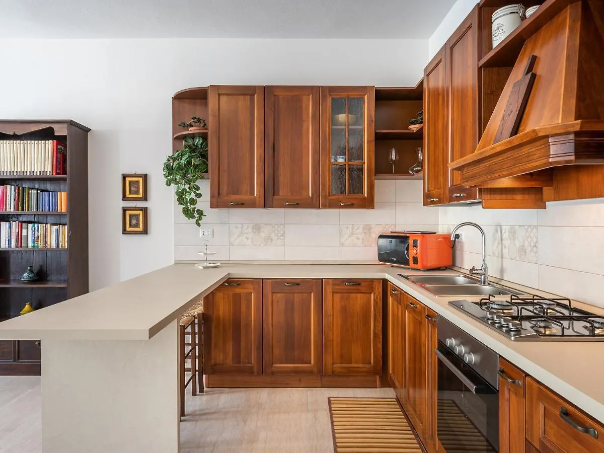 Apartment On Shopping Street カリアリ